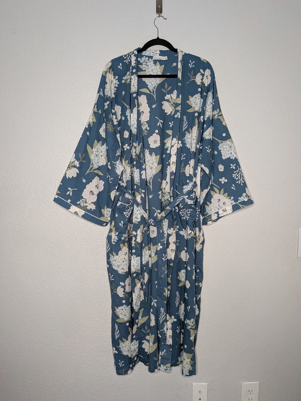 Mahogany Blue White Quiet Luxury Lounge Floral Kimono Robe XL